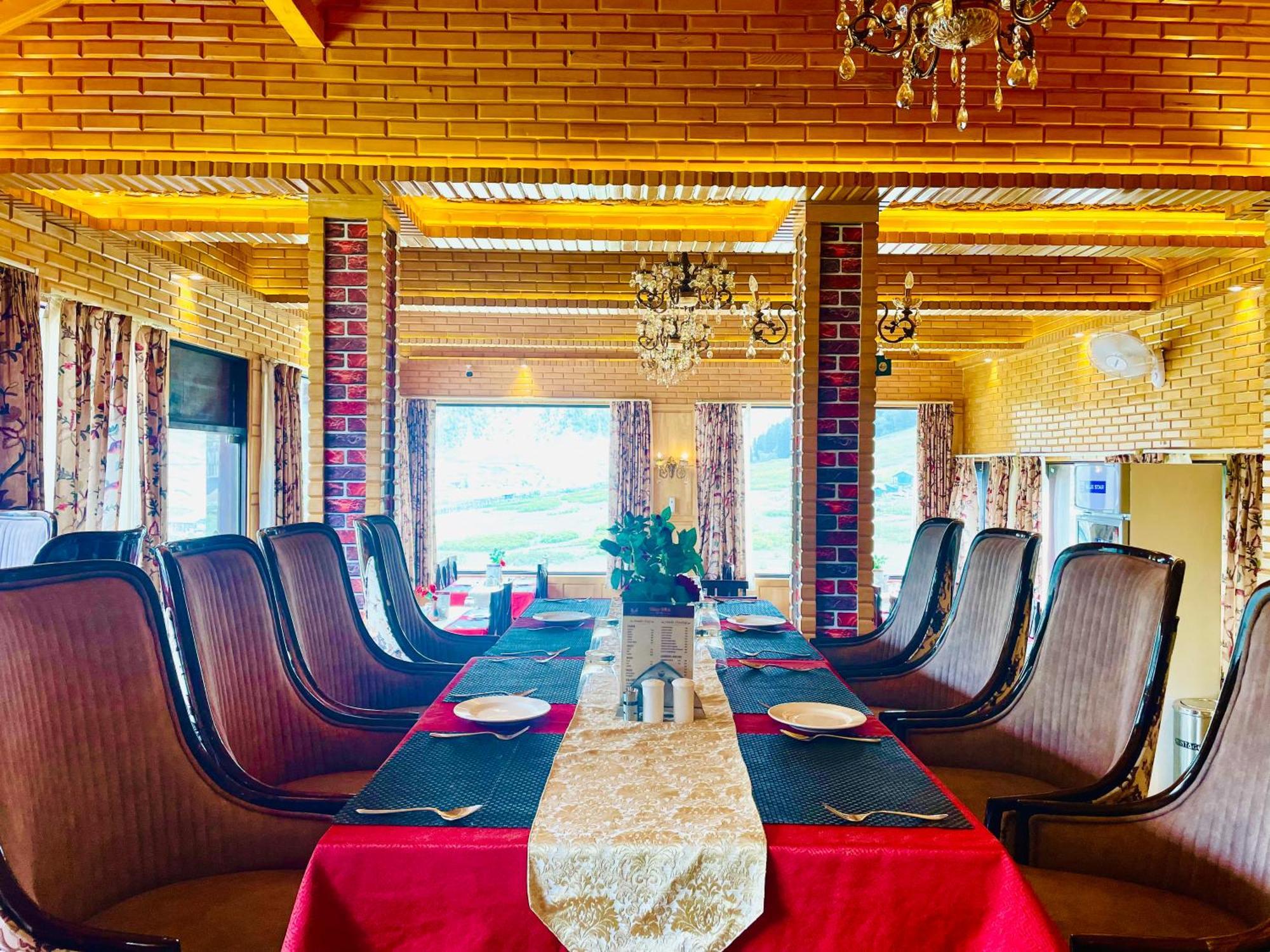 Hotel Village Walk Sonāmarg Buitenkant foto