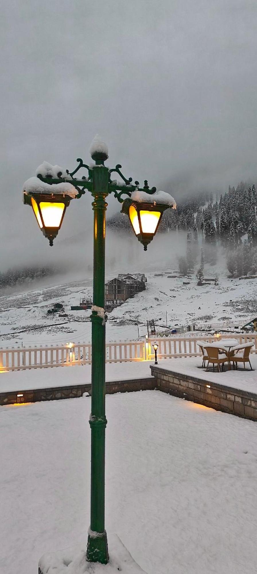 Hotel Village Walk Sonāmarg Buitenkant foto