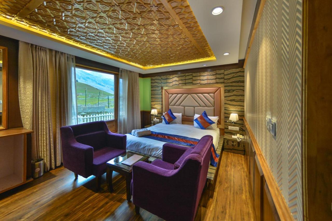 Hotel Village Walk Sonāmarg Buitenkant foto